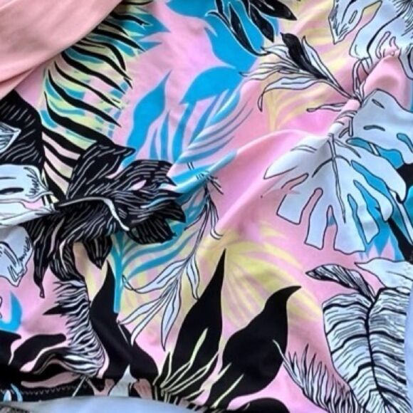 Women’s Tropical Print Halter One-Piece Swimsuit – XXL - Picture 5 of 8